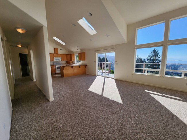 Building Photo - 97671 Marina Heights Loop