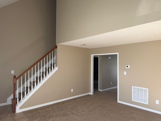 Building Photo - 969 Sugarbush Trail