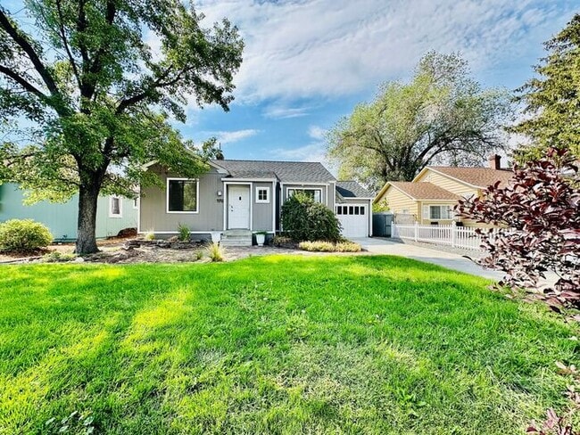 Primary Photo - 470 W Pueblo St