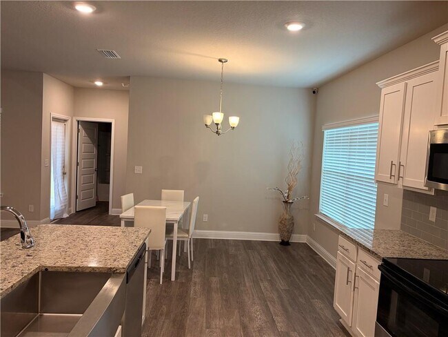 Building Photo - 10551 Sand Dune Ave