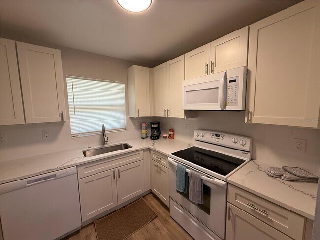 Building Photo - 9831 87th St N