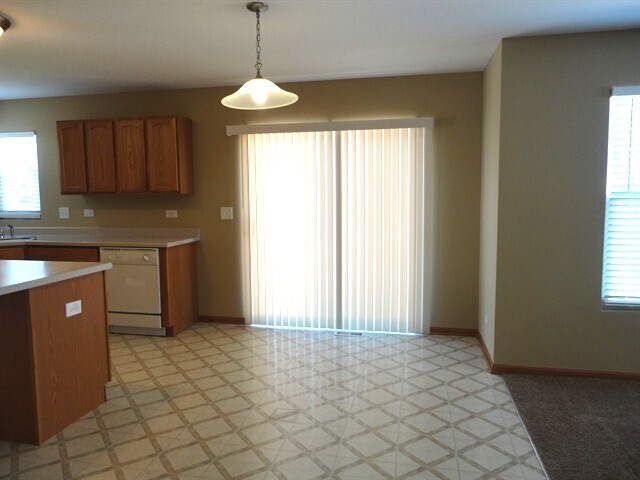 Building Photo - 454 Grape Vine Trl