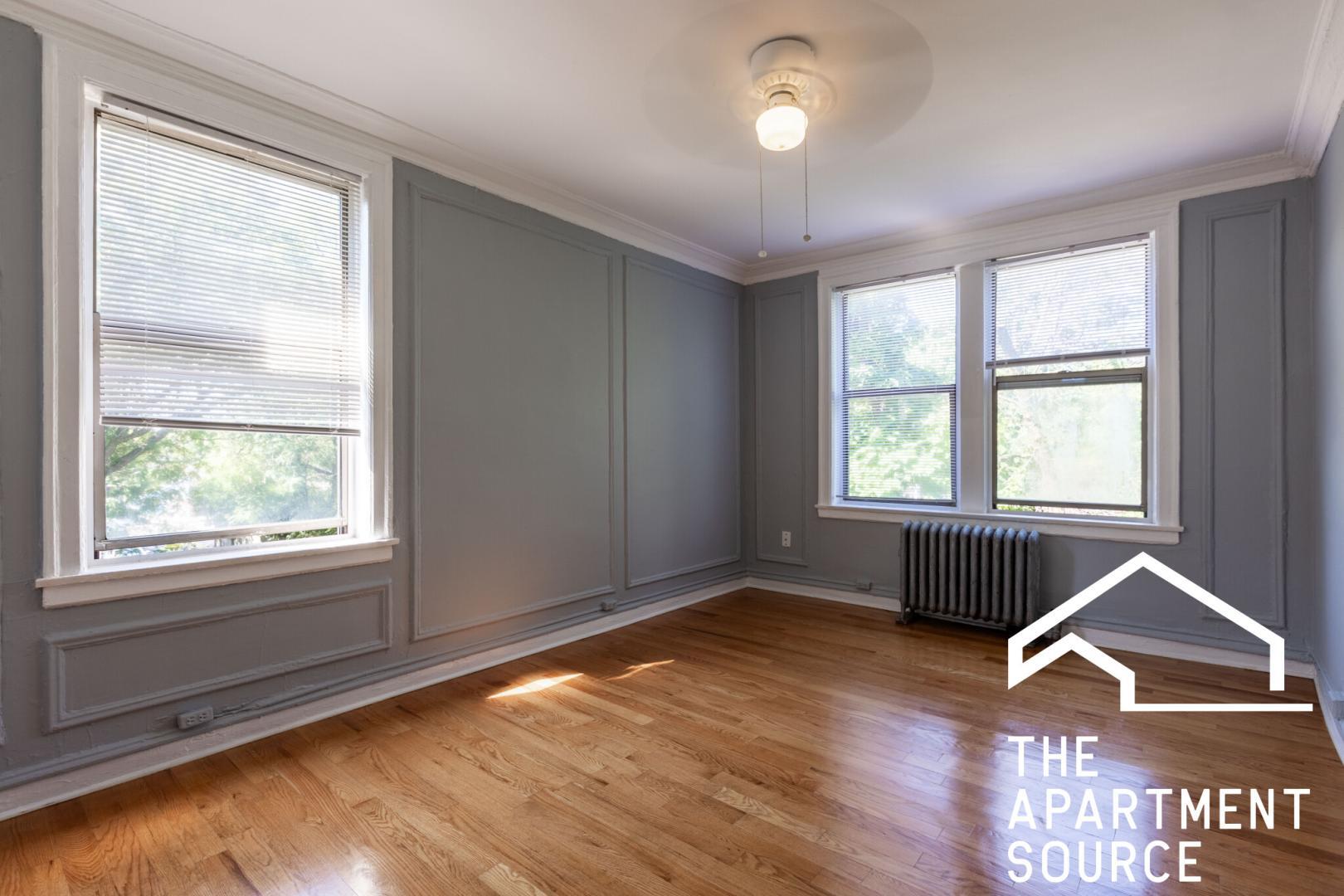 Building Photo - 1367 W Estes Ave