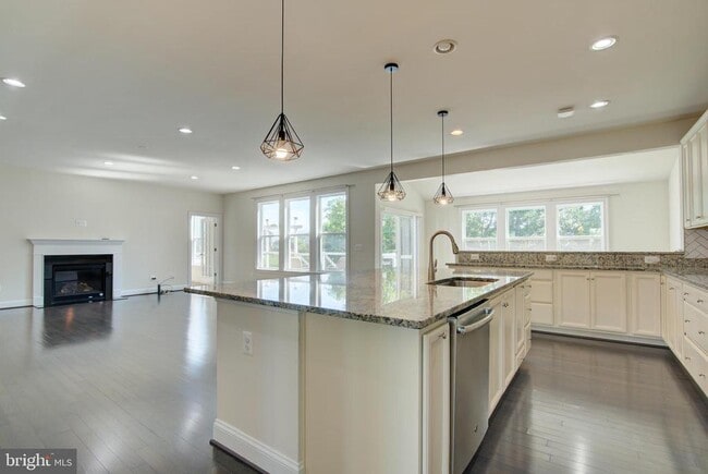 Building Photo - 23685 Kilkerran Dr