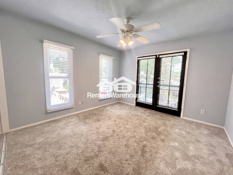 Building Photo - 5928 Sandhurst Ln