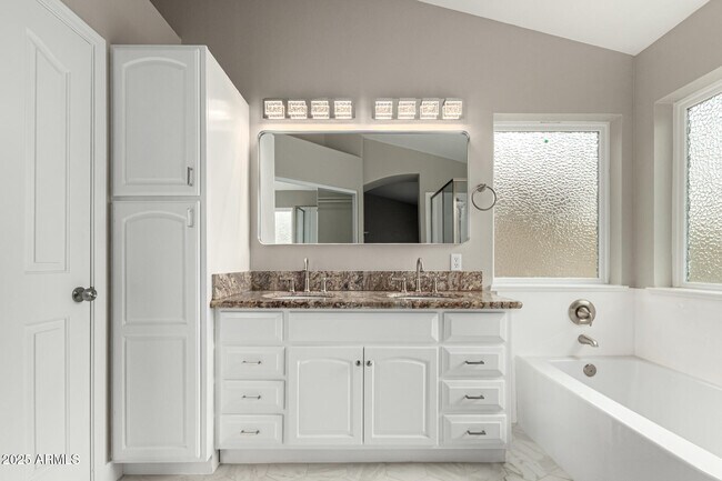 Building Photo - 2319 E San Tan Dr