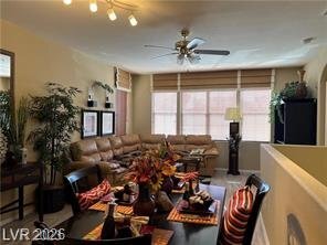 Building Photo - 3975 N Hualapai Way