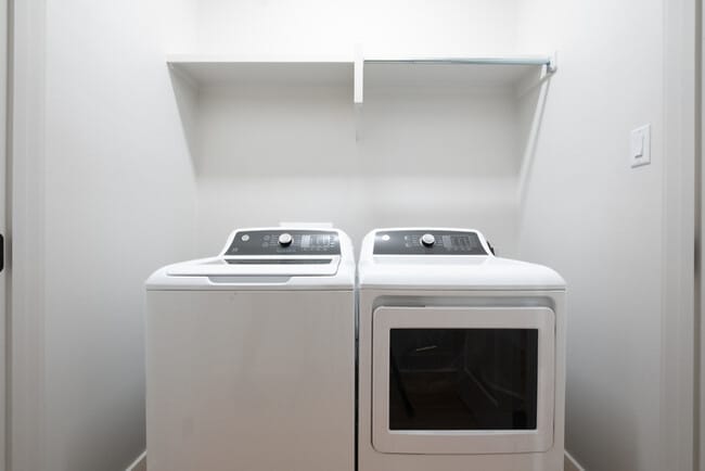 Building Photo - Very nice Newer Construction 3 Bedroom 2.5 Bathroom Townhome in The Heights