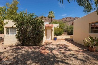 Building Photo - 5702 E Camelback Rd