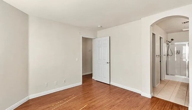 Building Photo - 308 Terra Bella