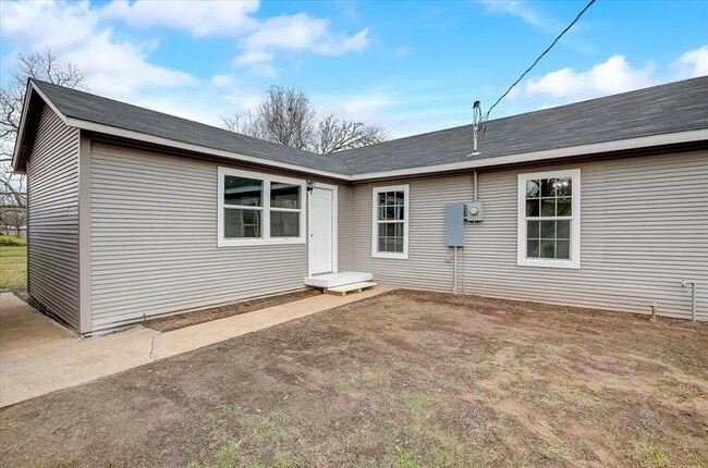 Building Photo - 720 E Guadalupe St