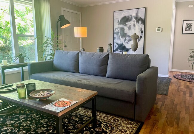 Building Photo - 116 S Marion Ave