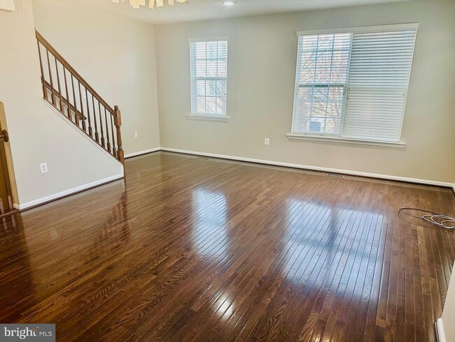 Building Photo - 1700 Walcott Ln