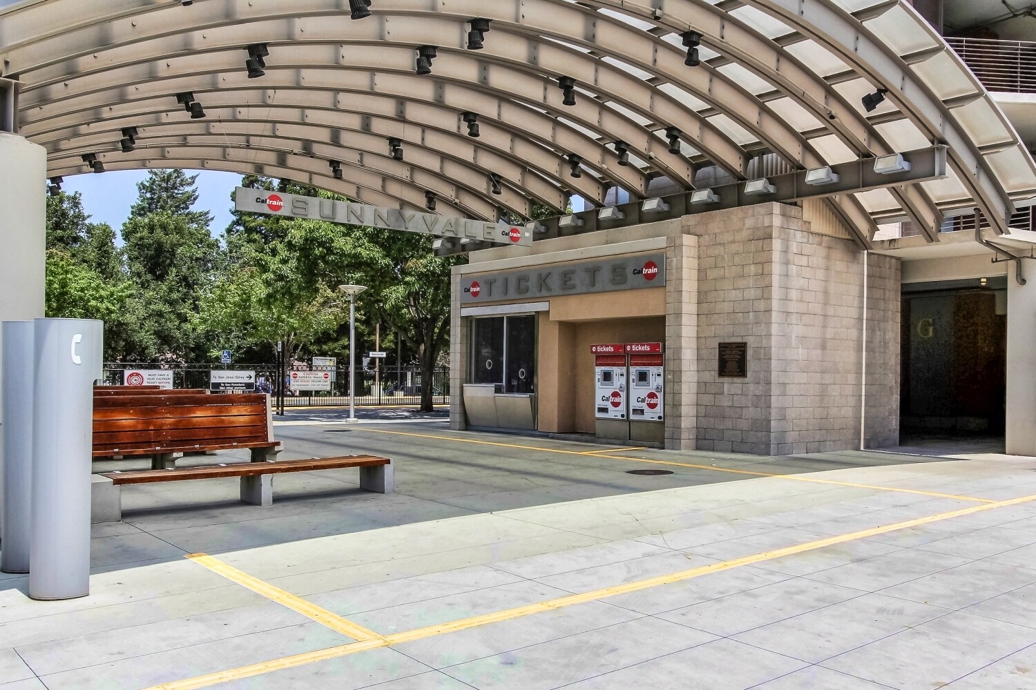 Building Photo - 148 E Iowa Ave