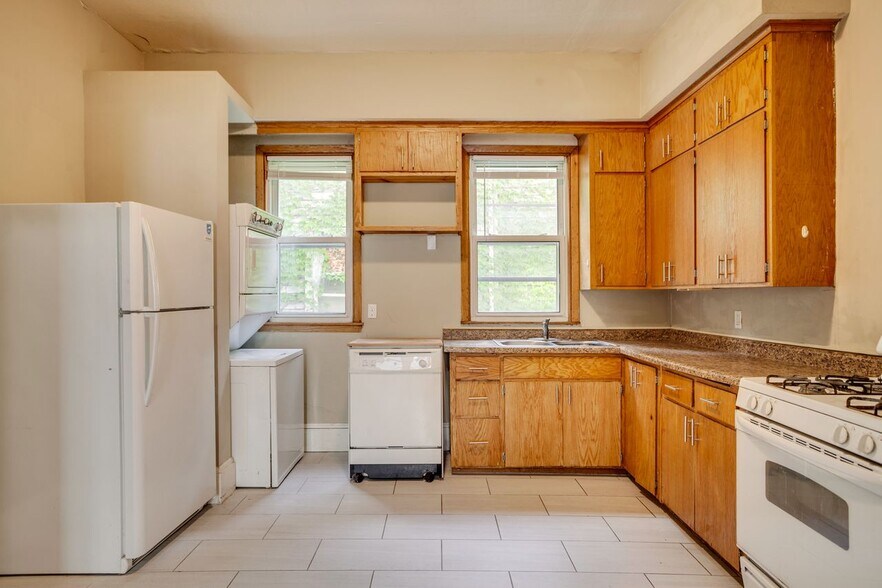 Building Photo - 3108 Colfax Ave S