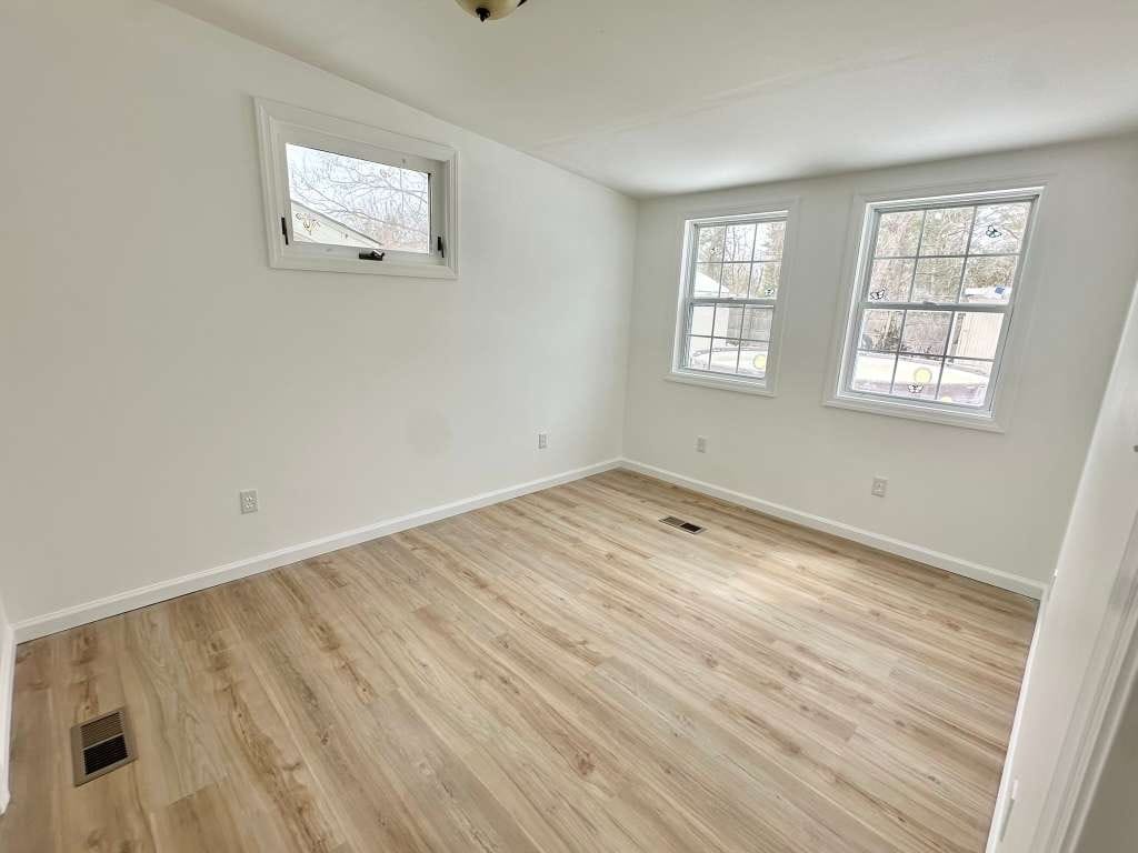 Building Photo - 114 Melini Ave