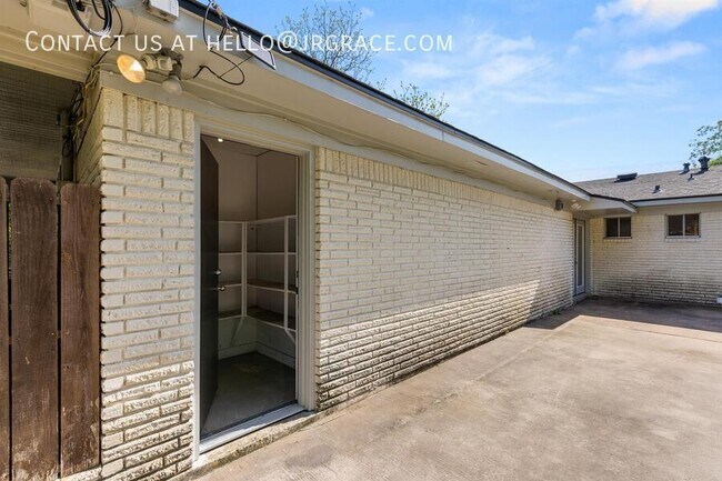 Building Photo - 1101 Rambler Dr