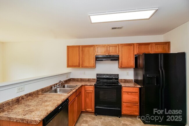 Building Photo - 734 Aberdeen Glen Pl