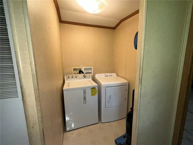 Building Photo - 5676 NY-14