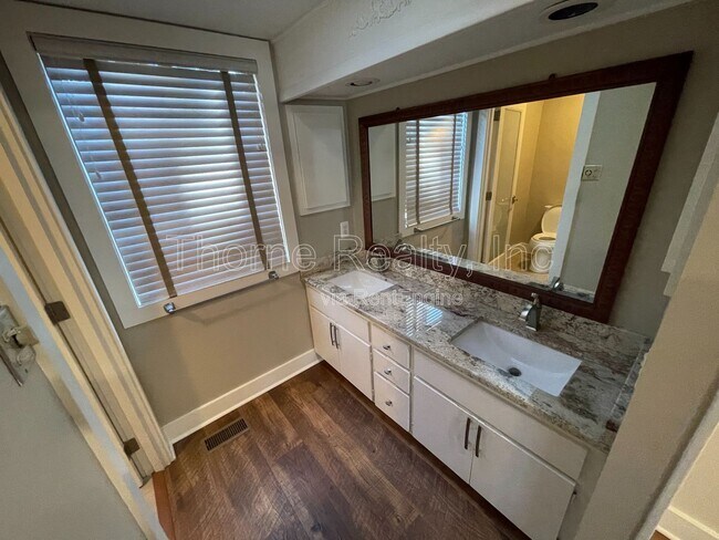 Building Photo - 116 Rum Barrell Cove