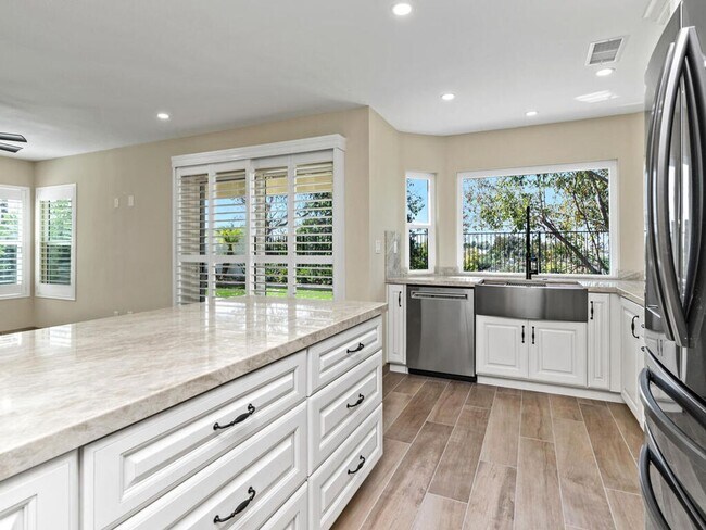 Building Photo - Stunning Fully Remodeled Home in Rancho De...