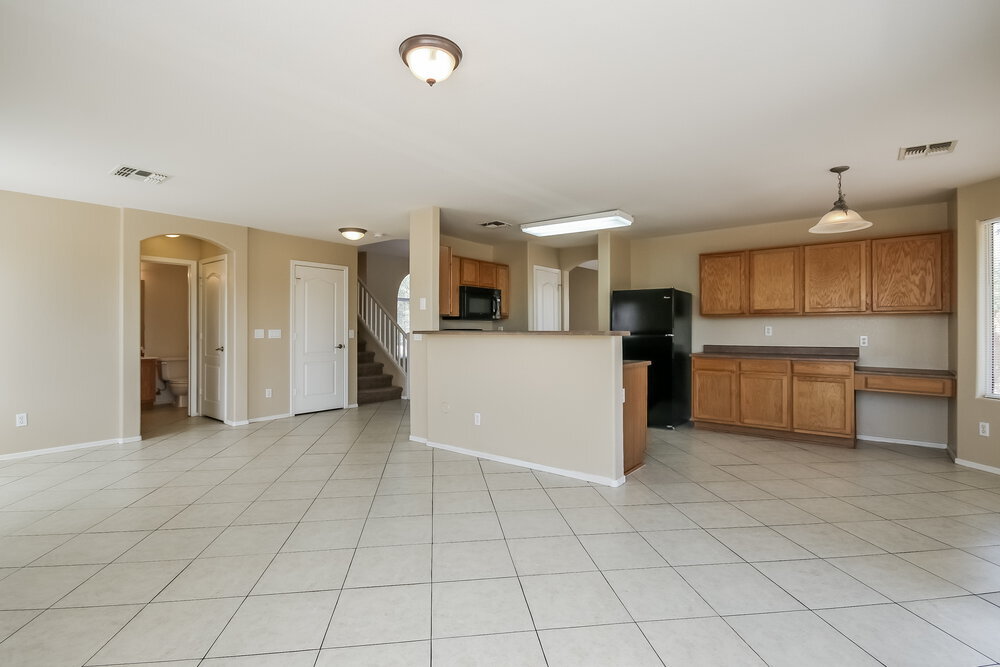 Building Photo - 1713 S 82nd Ave