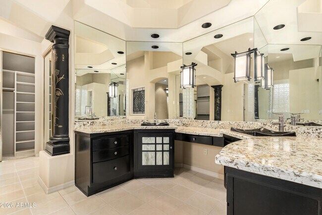 Building Photo - 3013 E Rockledge Rd