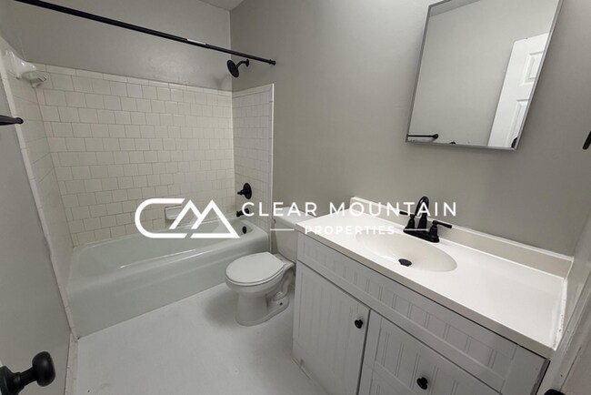 Building Photo - Move-in Special! Limited-Time Leasing Offer!