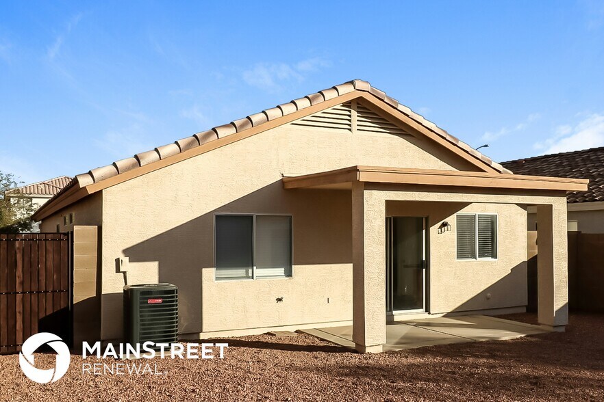 Building Photo - 11825 W Altadena Ave