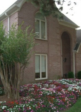 Building Photo - 805 W Suggs Dr