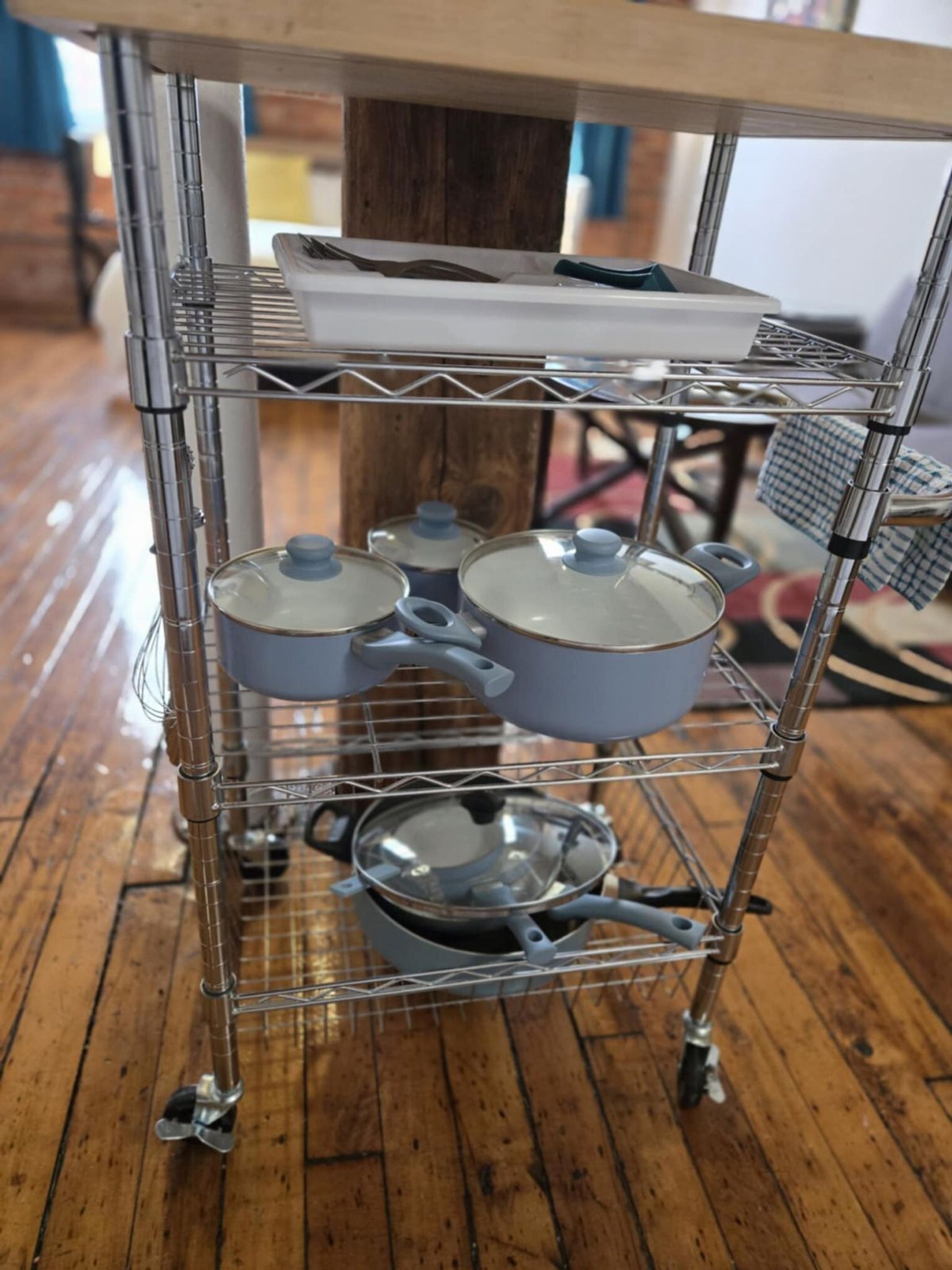 Building Photo - 226 Mt Elliott St