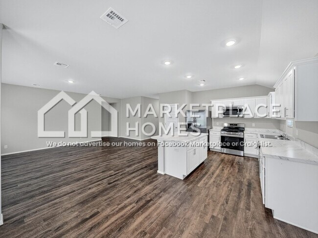 Building Photo - 23198 S Mae Dr