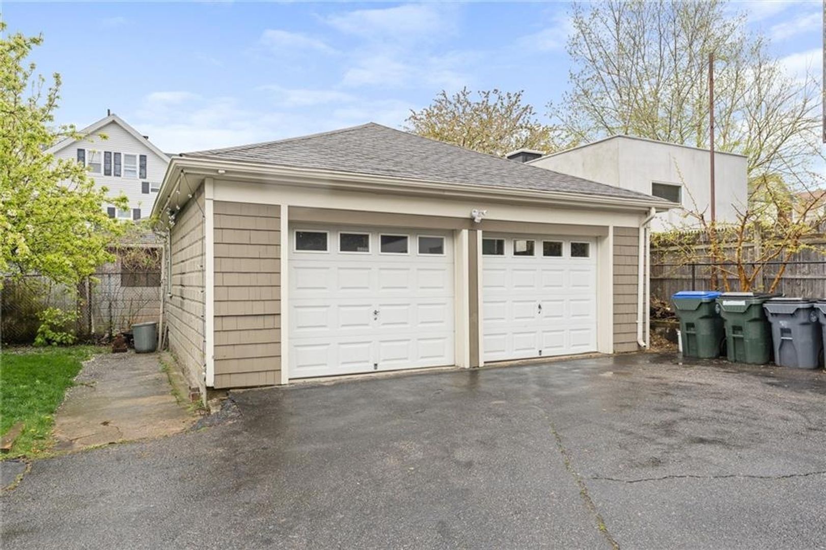 Building Photo - 27 Fremont St