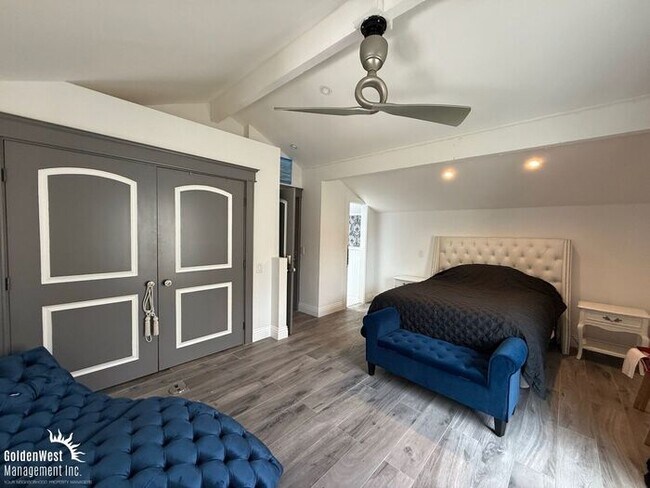 Building Photo - Modern 3Bdm 3Ba with Bonus Room Coastal Ho...