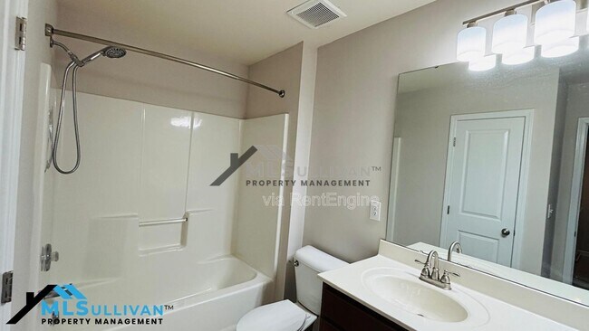 Building Photo - 3973 White Kestrel Dr
