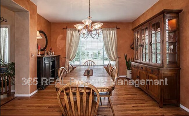 Building Photo - 3371 New Castle Dr
