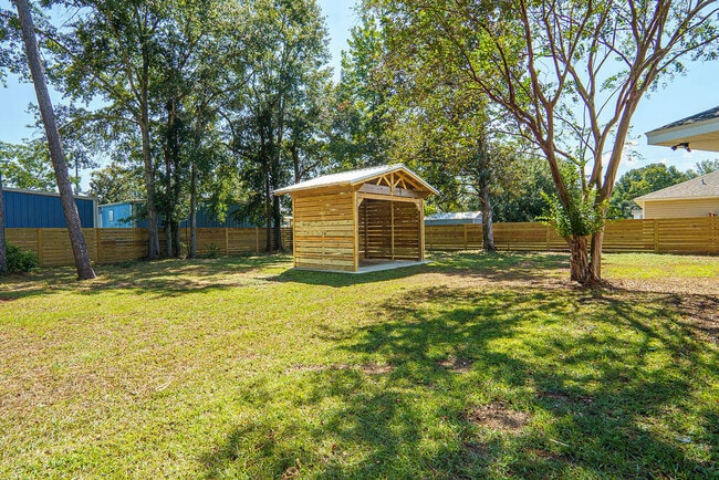 Building Photo - 498 Alabama St