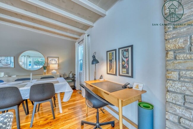 Building Photo - Charming Furnished Two Bedroom Cottage in Carmel-by-the-Sea