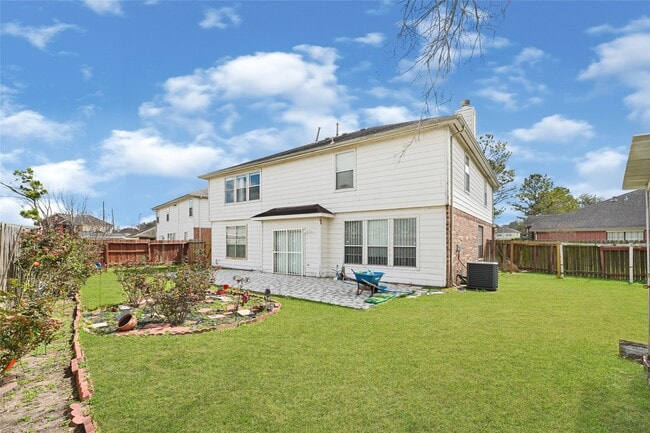 Building Photo - 9340 Royal Way