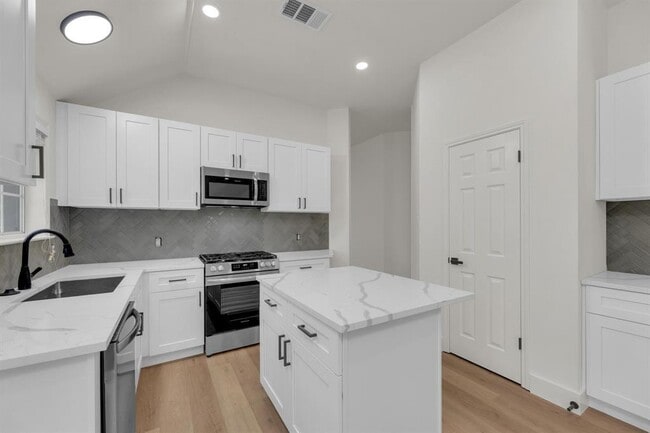 Building Photo - 1108 Pecan Creek Dr