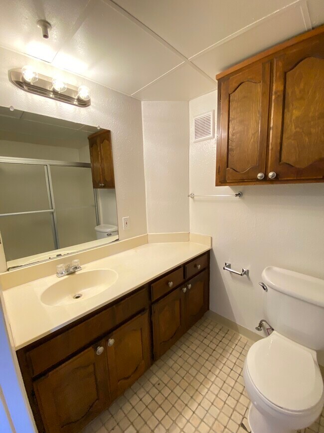 Building Photo - 14833 Friar St