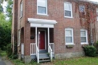 Primary Photo - 207 Grasmere Ave