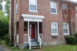 Building Photo - 207 Grasmere Ave