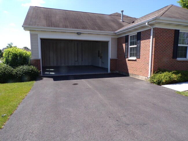 Building Photo - 1045 Carrick Ln