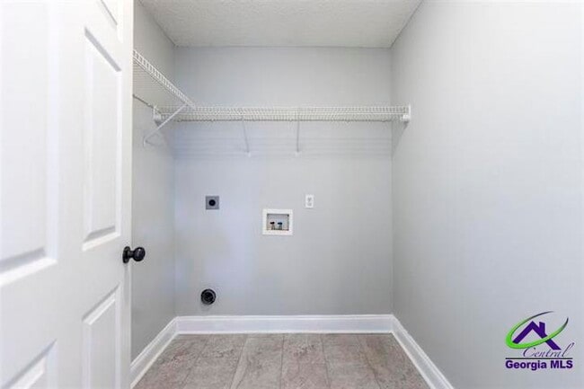 Building Photo - 104 Brittland Dr