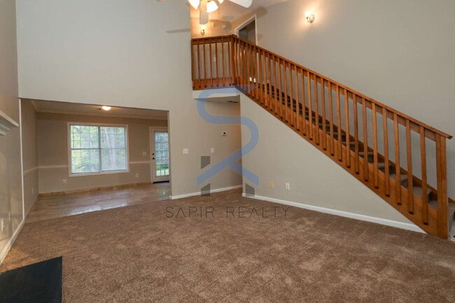Building Photo - Room for Everyone (and Pets!) – 4BR/2BA in Covington