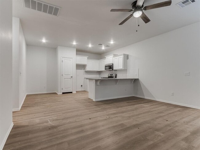 Building Photo - 11604 Mackenzie Wy