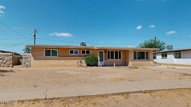 Building Photo - 4553 Skylark Way