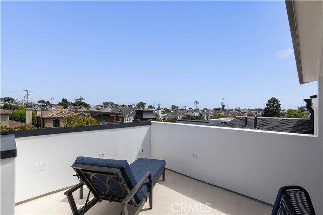 Building Photo - 711 Marigold Ave