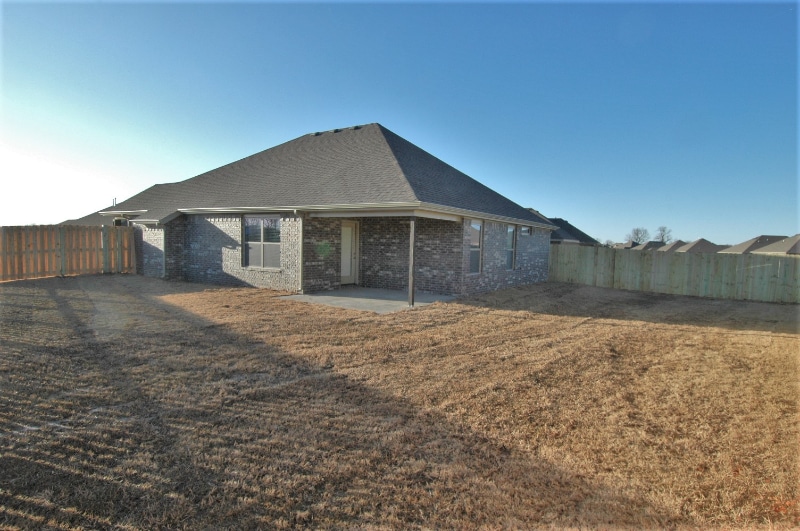 Building Photo - 4526 W Croft Dr